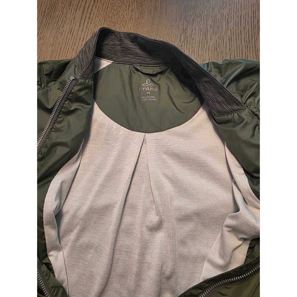 Prana Ladies Green Windbreaker Jacket XS Loose Fit Drawstring Hem - Picture 10 of 11